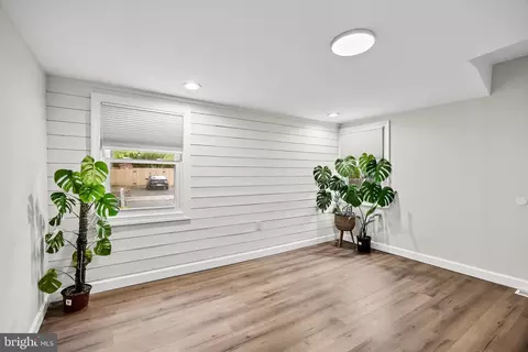 Entry Way - 72 E 9th Ave, Pine Hill, NJ 08021 photo 6 of 7