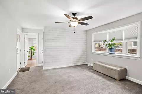 Entry Way - 72 E 9th Ave, Pine Hill, NJ 08021 photo 1 of 7