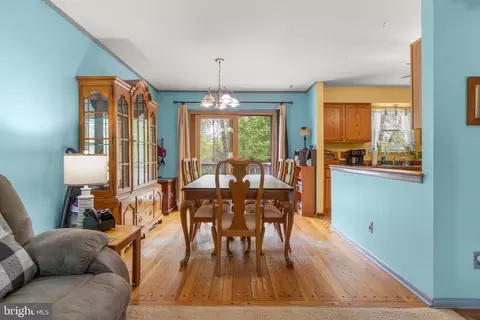 Entry Way - 36 Mohawk Ave, Clementon, NJ 08021 photo 3 of 4