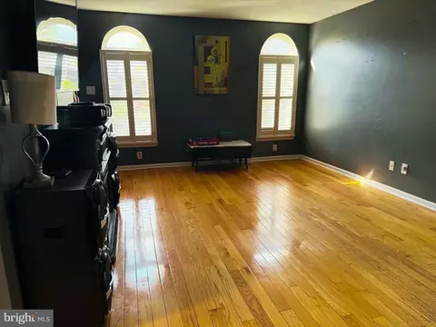 Living - 376 Ehrke Rd, Hammonton, NJ 08037 photo 1 of 3