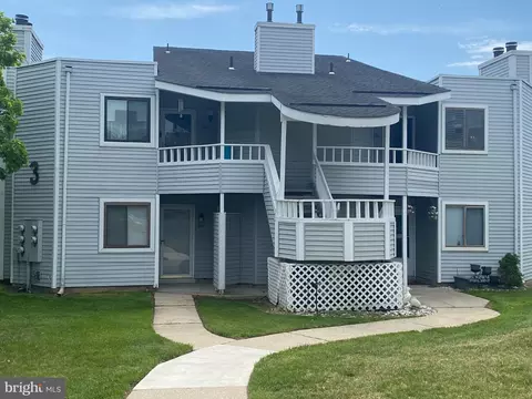 305 Brighton Ct, Sicklerville, NJ 08081