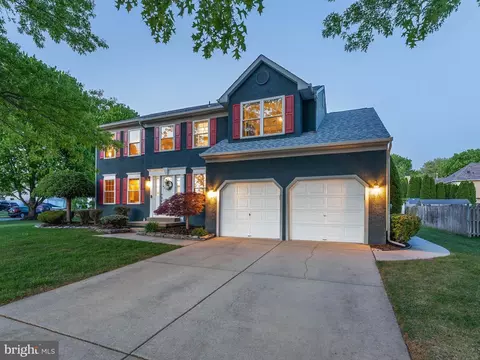 35 Whitall Dr, Sicklerville, NJ 08081