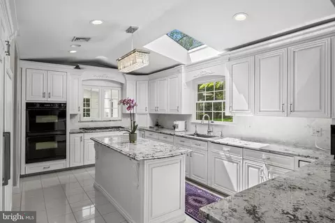 28 Imperial Dr, Cherry Hill, NJ 08003