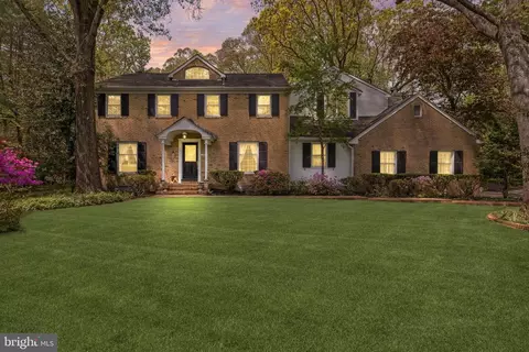 28 Imperial Dr, Cherry Hill, NJ 08003