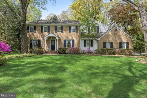 28 Imperial Dr, Cherry Hill, NJ 08003