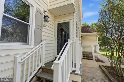 709 Society Hill Blvd, Cherry Hill, NJ 08003
