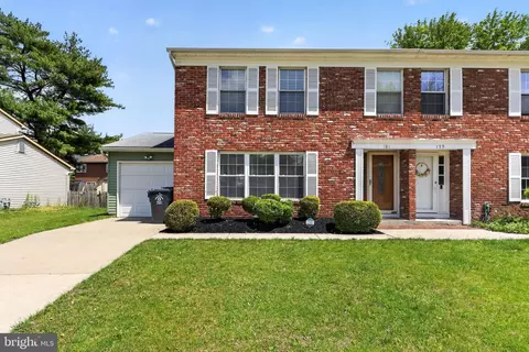 181 Peregrine Dr, Voorhees, NJ 08043