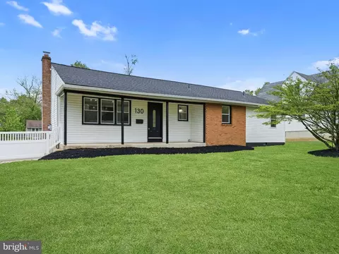 130 W Monroe Ave, Magnolia, NJ 08049