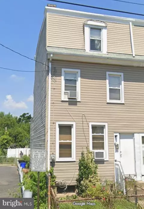 25 S Sussex St, Gloucester City, NJ 08030