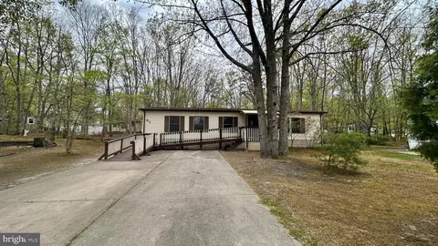 55 Loft Mountain Ct, Sicklerville, NJ 08081