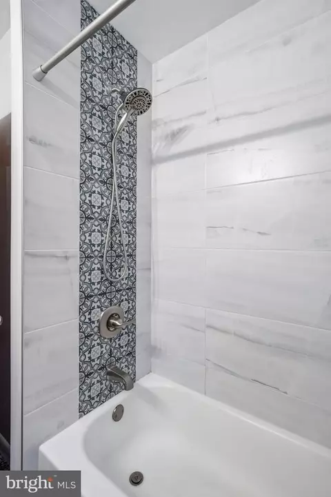 Bath - 404 Graisbury Ave, Haddonfield, NJ 08033 photo 2 of 3