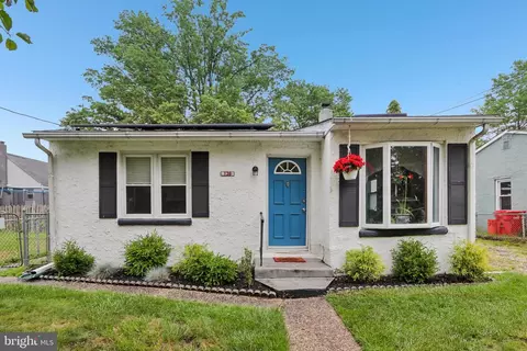 128 N Hilltop Ave, Somerdale, NJ 08083