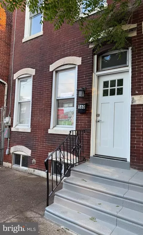 560 Spruce St, Camden, NJ 08103