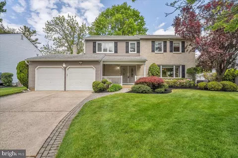 1605 Crown Point Ln, Cherry Hill, NJ 08003