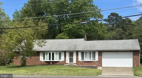 104 Cooper Rd, Voorhees, NJ 08043