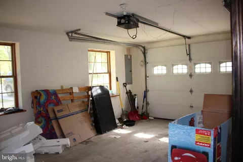Entry Way - 80 Chews Landing Rd, Clementon, NJ 08021 photo 5 of 11