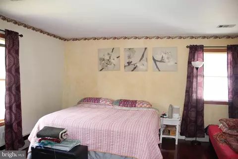 Bedroom - 80 Chews Landing Rd, Clementon, NJ 08021 photo 1 of 7
