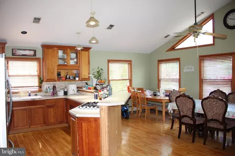 Kitchen - 80 Chews Landing Rd, Clementon, NJ 08021 photo 2 of 4