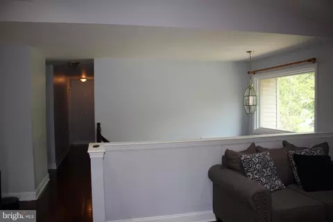 Entry Way - 80 Chews Landing Rd, Clementon, NJ 08021 photo 10 of 11