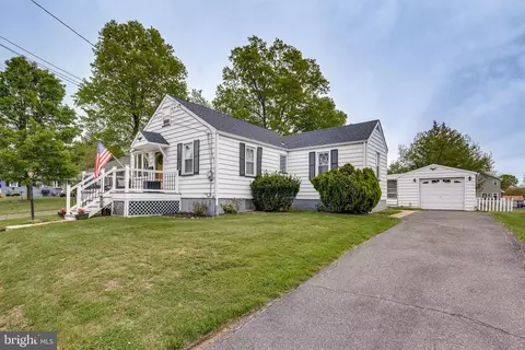 217 Magnolia Ave, Somerdale, NJ 08083