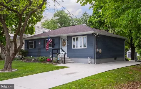 1136 W Kings Hwy, Mount Ephraim, NJ 08059
