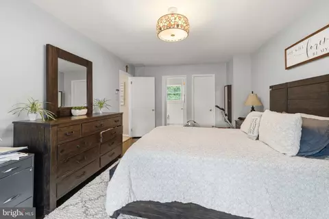 Bedroom - 2 Farnham Ct, Clementon, NJ 08021 photo 2 of 5