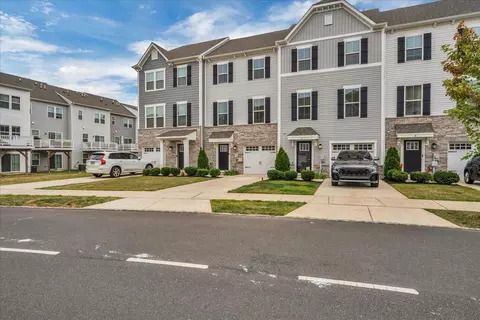 7 Hamilton Ct, Pennsauken, NJ 08110