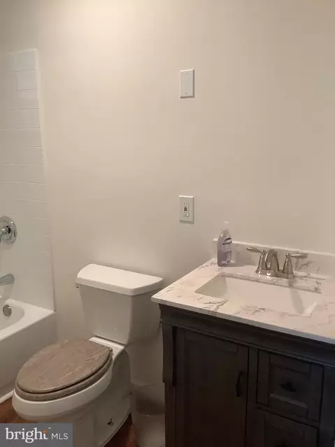 Bath - 21 Davis Ave, Clementon, NJ 08021 photo 1 of 2