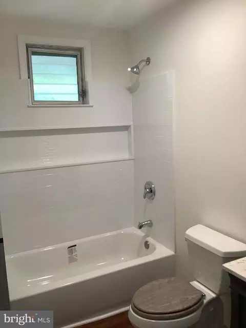 Bath - 21 Davis Ave, Clementon, NJ 08021 photo 2 of 2