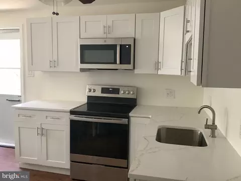 Kitchen - 21 Davis Ave, Clementon, NJ 08021 photo 1 of 2