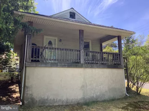 Exterior - 21 Davis Ave, Clementon, NJ 08021 photo 1 of 3