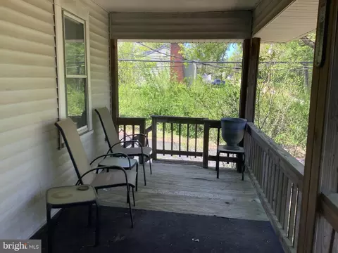 Exterior - 21 Davis Ave, Clementon, NJ 08021 photo 2 of 3