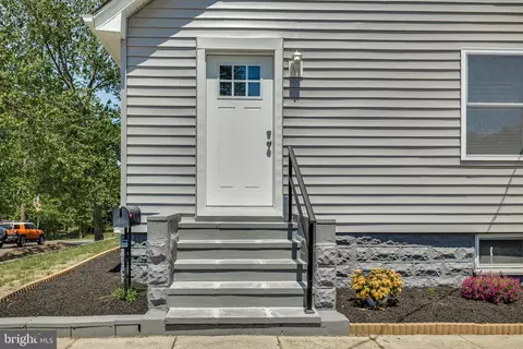 Exterior - 36 Atlantic Ave, Clementon, NJ 08021 photo 5 of 7