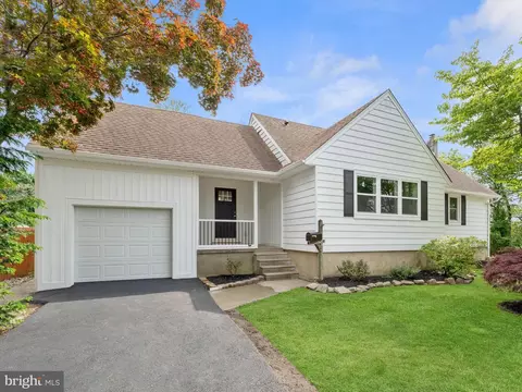 209 Lincoln Ave, West Collingswood Heights, NJ 08059