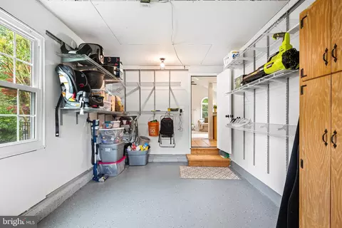 Entry Way - 809 W Redman Ave, Haddonfield, NJ 08033 photo 4 of 6