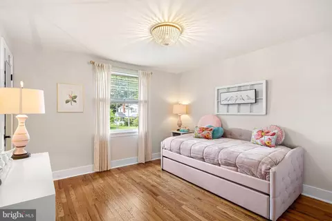 Bedroom - 809 W Redman Ave, Haddonfield, NJ 08033 photo 6 of 7