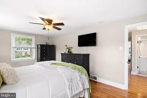 Bedroom - 809 W Redman Ave, Haddonfield, NJ 08033 photo 2 of 7