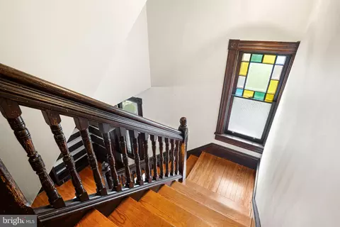 Entry Way - 213 Warwick Rd, Haddonfield, NJ 08033 photo 4 of 8