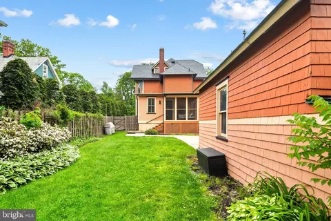 Exterior - 213 Warwick Rd, Haddonfield, NJ 08033 photo 5 of 7
