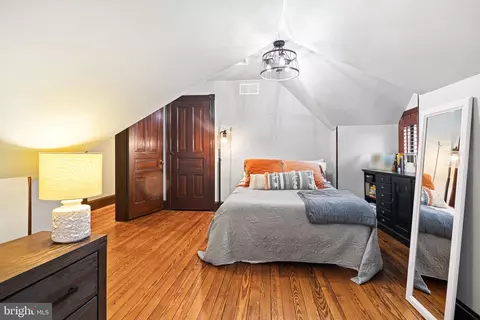 Bedroom - 213 Warwick Rd, Haddonfield, NJ 08033 photo 8 of 10