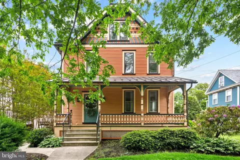 213 Warwick Rd, Haddonfield, NJ 08033