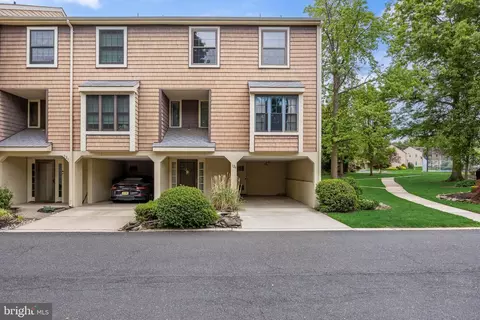 126 Kings Croft, Cherry Hill, NJ 08034