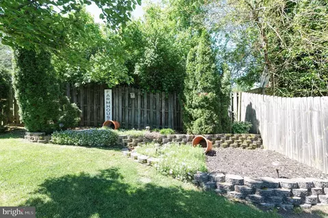 Exterior - 34 Madison Dr, Clementon, NJ 08021 photo 9 of 12