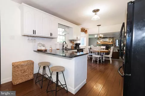 Kitchen - 34 Madison Dr, Clementon, NJ 08021 photo 3 of 6