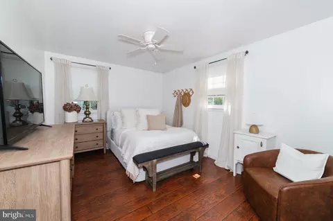 Bedroom - 34 Madison Dr, Clementon, NJ 08021 photo 2 of 5