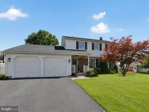 722 Eden Ln, Somerdale, NJ 08083