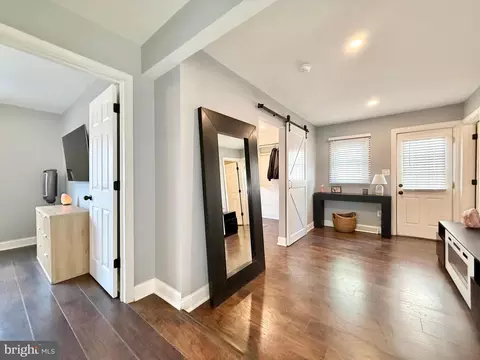 Entry Way - 16 E 9th Ave, Pine Hill, NJ 08021 photo 3 of 5