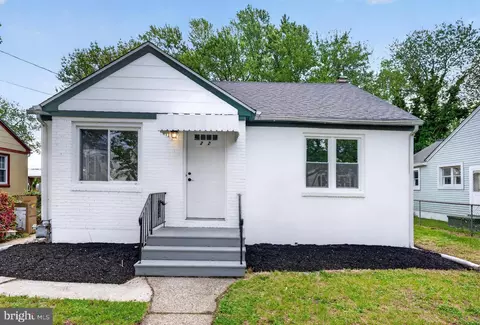 22 W 4th Ave, Runnemede, NJ 08078