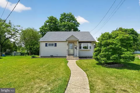 213 Paul Pl, Runnemede, NJ 08078