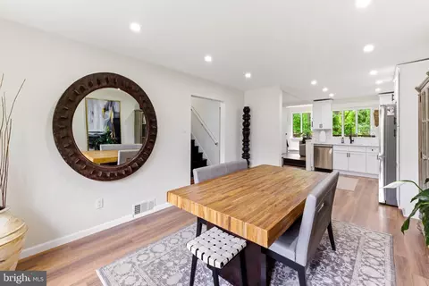 Dining - 17 Devon Ct, Haddonfield, NJ 08033 photo 1 of 2